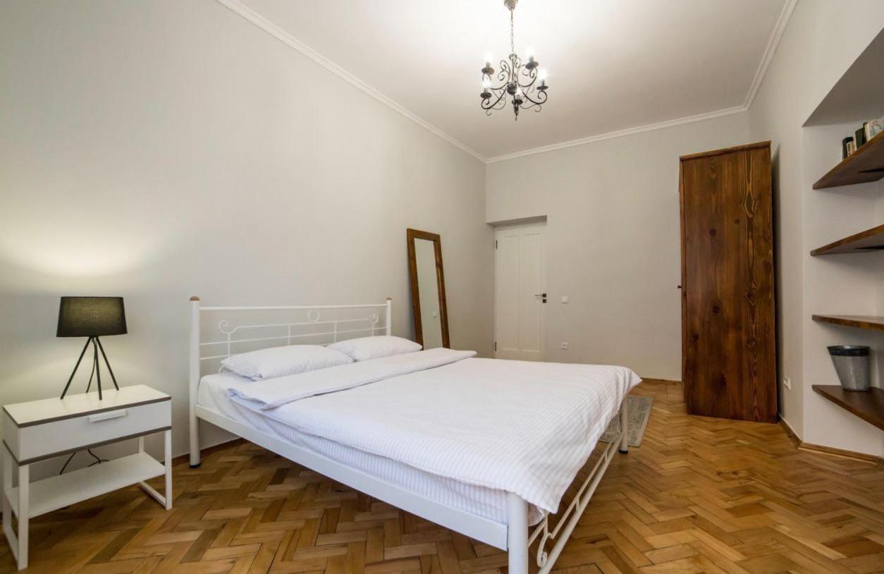Vidfort Вірменська Lviv Kültér fotó